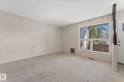 Interior photo 3 of 164 SURREY GARDENS GD NW