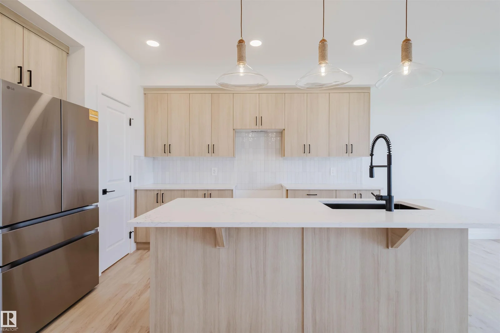 42 CHARTRES CL, St. Albert - 3 bedroom Duplex for sale