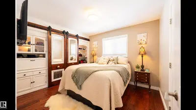 Interior photo 3 of 2 Irene Avenue