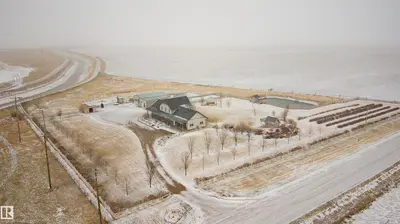 Interior photo 2 of 114039 range road 221