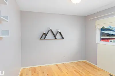 Interior photo 4 of 4706 54 AV