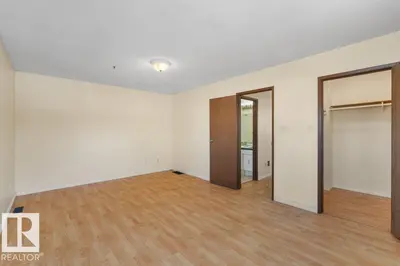 Interior photo 4 of 17313 60 AV NW