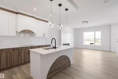 Interior photo 2 of 463 Bank WD