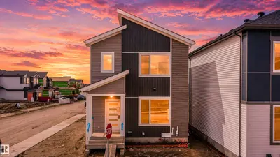 Interior photo 1 of 463 Bank WD