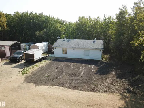 36 20120 Twp Rd 515, Rural Beaver County - $359,900