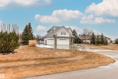 Interior photo 1 of #20 53302 RGE ROAD 261