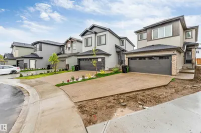 Interior photo 1 of 1336 11 AV NW