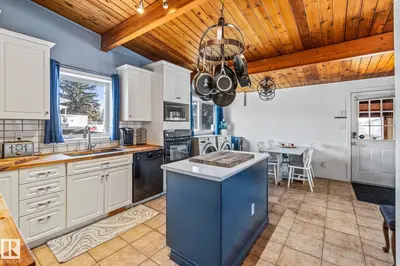 Interior photo 3 of 318 Main ST