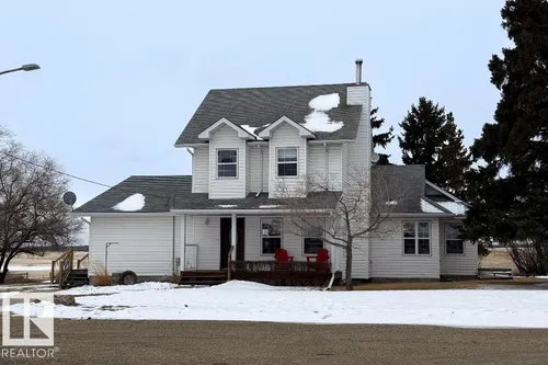 50423 RGE RD 190 (HWY 834), Rural Beaver County - $825,000