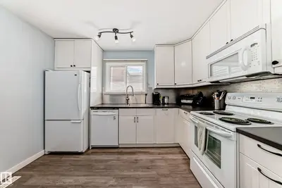 Interior photo 3 of 8113 27 AV NW