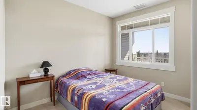 Interior photo 2 of #421 511 QUEEN ST