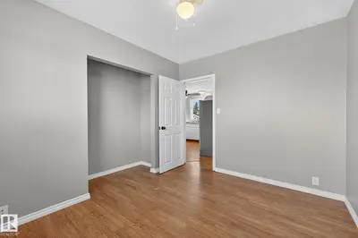 Interior photo 4 of 5425 46 ST