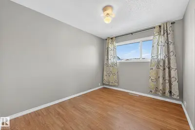 Interior photo 3 of 5425 46 ST