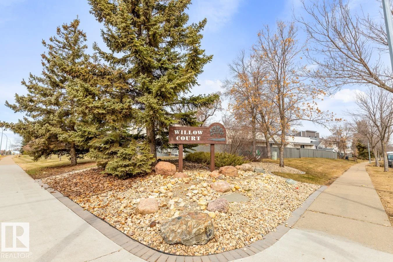 626 WILLOW CT NW, Edmonton - 2 bedroom Townhouse for sale