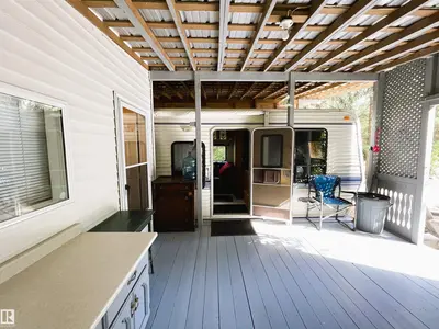 Interior photo 4 of 400 12272 Twp Rd 602