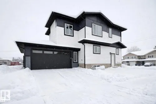 5001 51 AV, Calmar - $429,900