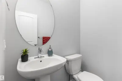 Interior photo 4 of 8910 97 AV