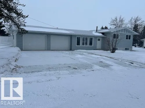 36 Prince DR, Lamont - $349,900