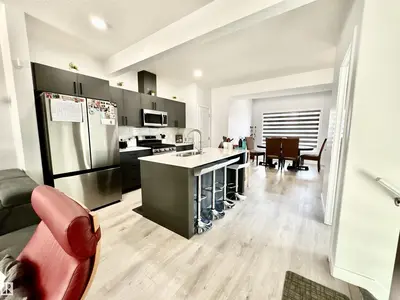 Interior photo 4 of 1203 EATON LN NW