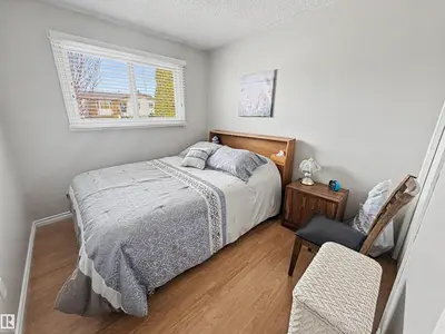 Interior photo 3 of 4608 41 AV