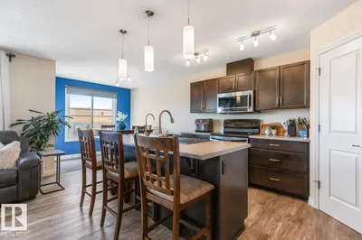 Interior photo 2 of 66 DUNLOP WD