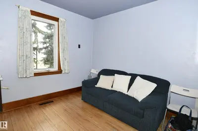 Interior photo 3 of 49074 RGE RD 241