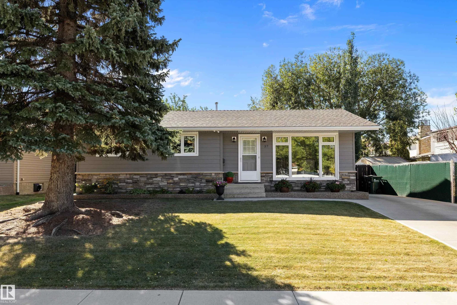37 MALVERN DR, Sherwood Park - 3 bedroom Detached Single Family for sale