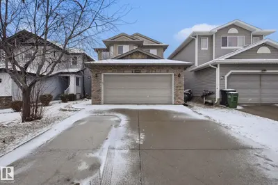 Interior photo 1 of 3016 24 Ave NW