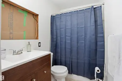 Interior photo 3 of 171006 TWP 534