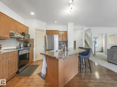 Interior photo 2 of 3031 SPENCE WD SW