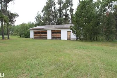 Interior photo 4 of A4215 Twp Rd 562