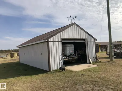 Interior photo 2 of A4215 Twp Rd 562