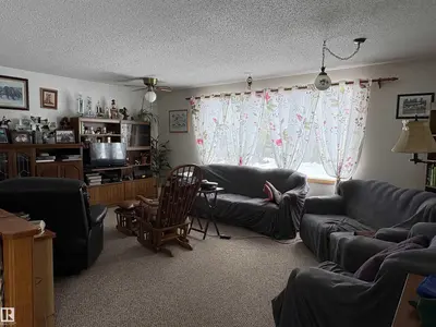 Interior photo 3 of A4215 Twp Rd 562