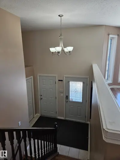 Interior photo 4 of 5513 55 AV