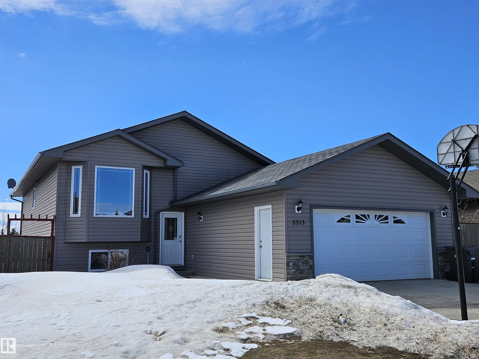 5513 55 AV, St. Paul Town - 5 bedroom Detached Single Family for sale