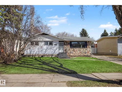 7711 156 ST NW, Edmonton - $454,000