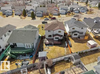 Interior photo 3 of 5320 156 AV NW