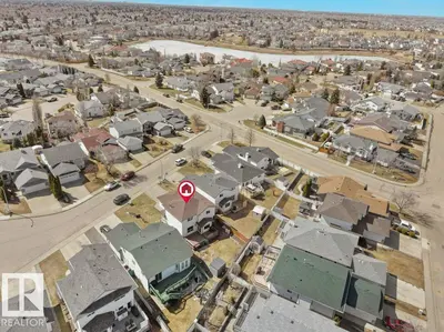 Interior photo 2 of 5320 156 AV NW