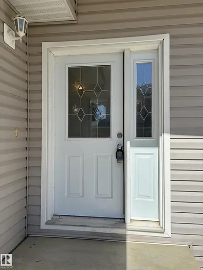 Interior photo 1 of #133 5001 62 ST