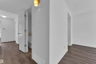 Interior photo 3 of 25 LAKEWOOD VG NW