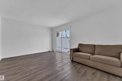 Interior photo 2 of 25 LAKEWOOD VG NW