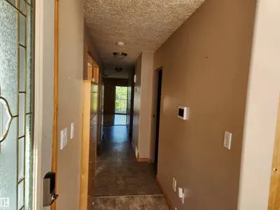 Interior photo 2 of 404, 59201 Range Road 95