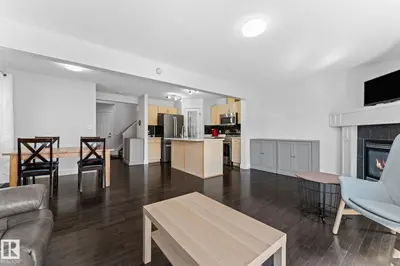 Interior photo 4 of 3527 11 ST NW