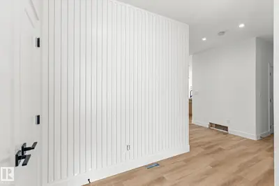 Interior photo 1 of 11 Arthur WY