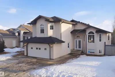 Interior photo 1 of 6009 36 AV