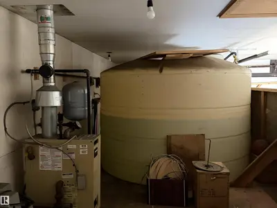 Interior photo 3 of 622036 RGE RD 63