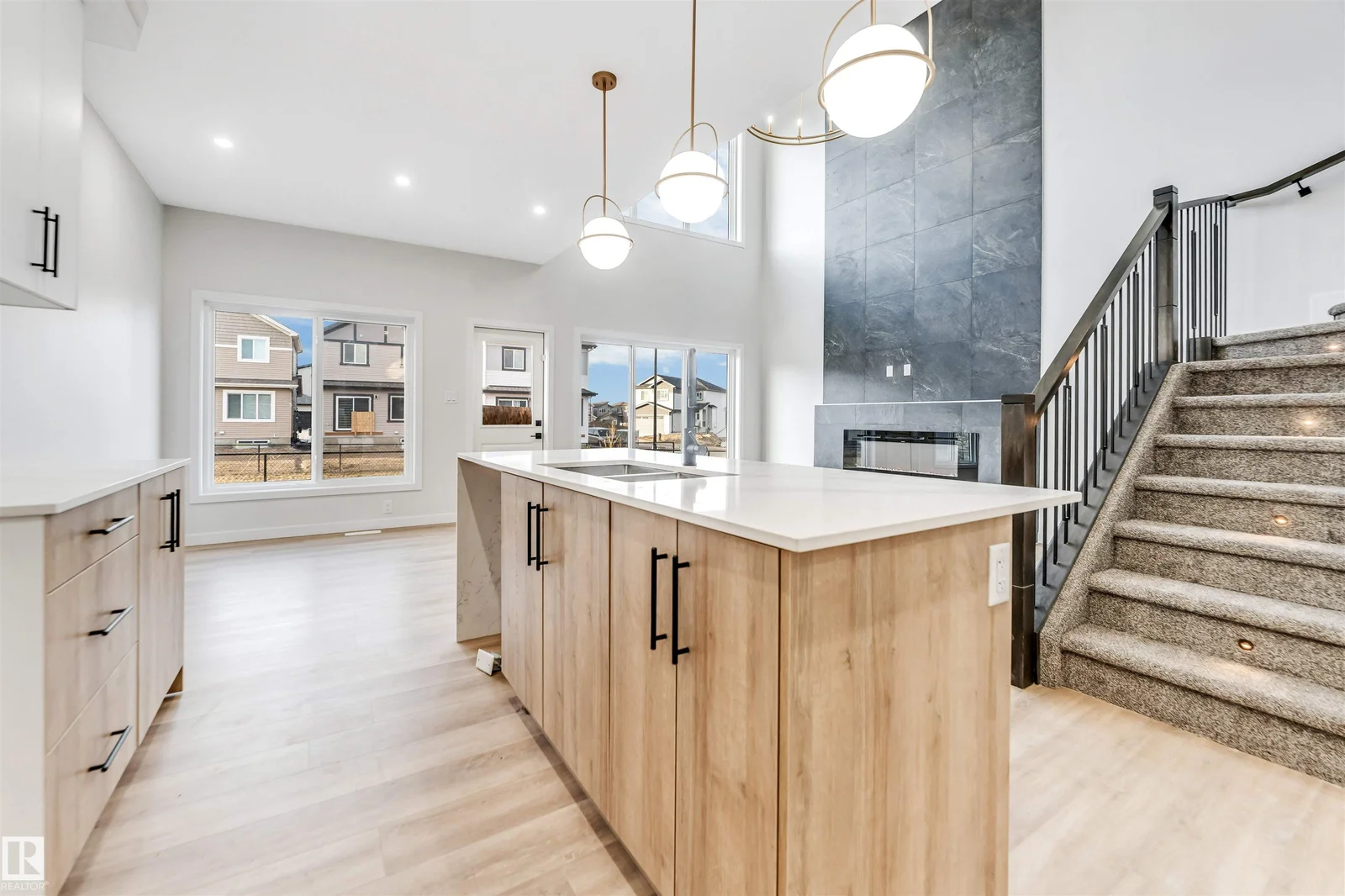 8712 181 AV NW, Edmonton - 4 bedroom Detached Single Family for sale