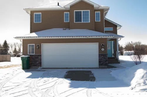 5007 55 AV, Redwater - $474,900