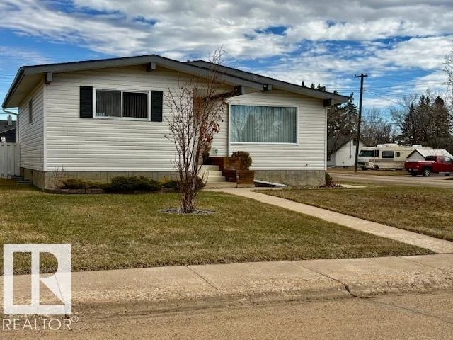 5302 48 AV, Vegreville - 4 bedroom Detached Single Family for sale