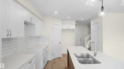 Interior photo 3 of 8901 Carson WY SW